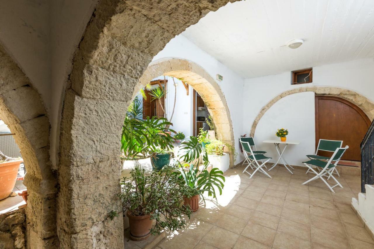 Lilys Apartments Rethymno Exterior foto